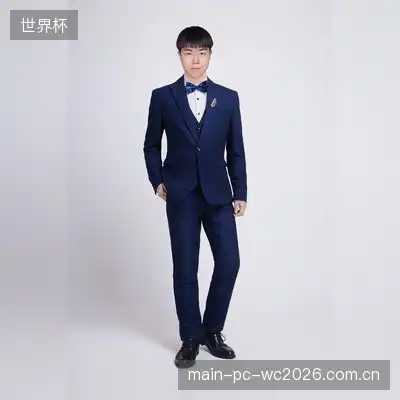李伟
